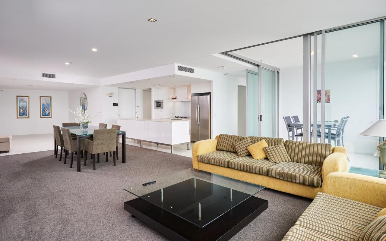 Serain Residences On 9 Hamilton Avenue Gold Coast Esterno foto