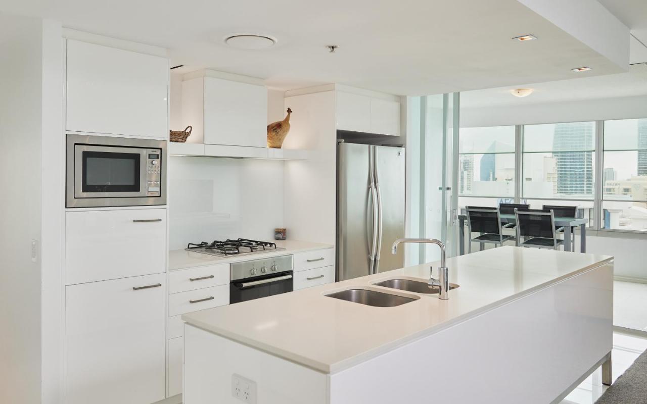 Serain Residences On 9 Hamilton Avenue Gold Coast Esterno foto