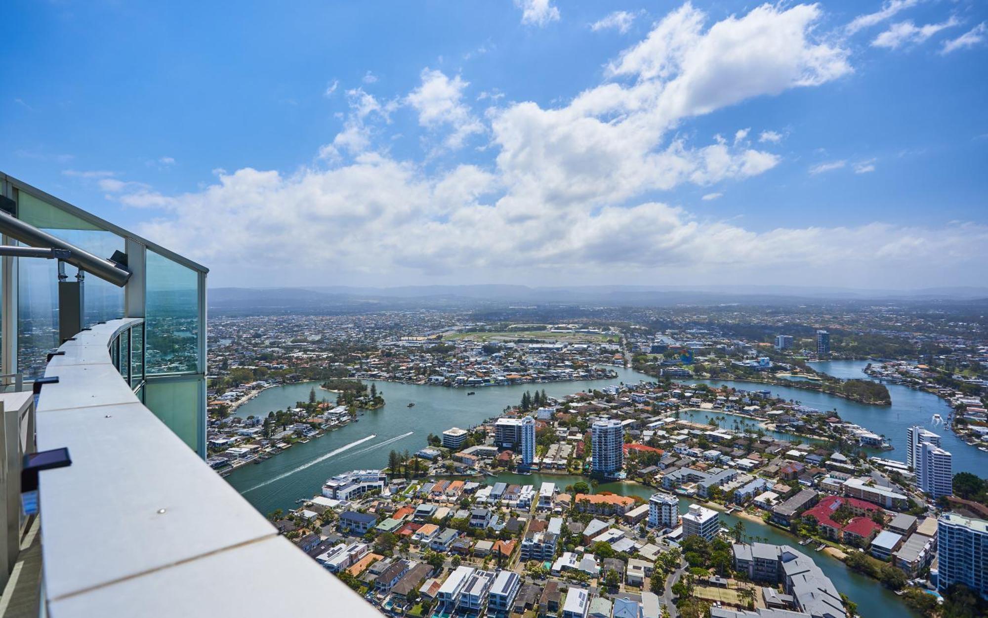 Serain Residences On 9 Hamilton Avenue Gold Coast Esterno foto