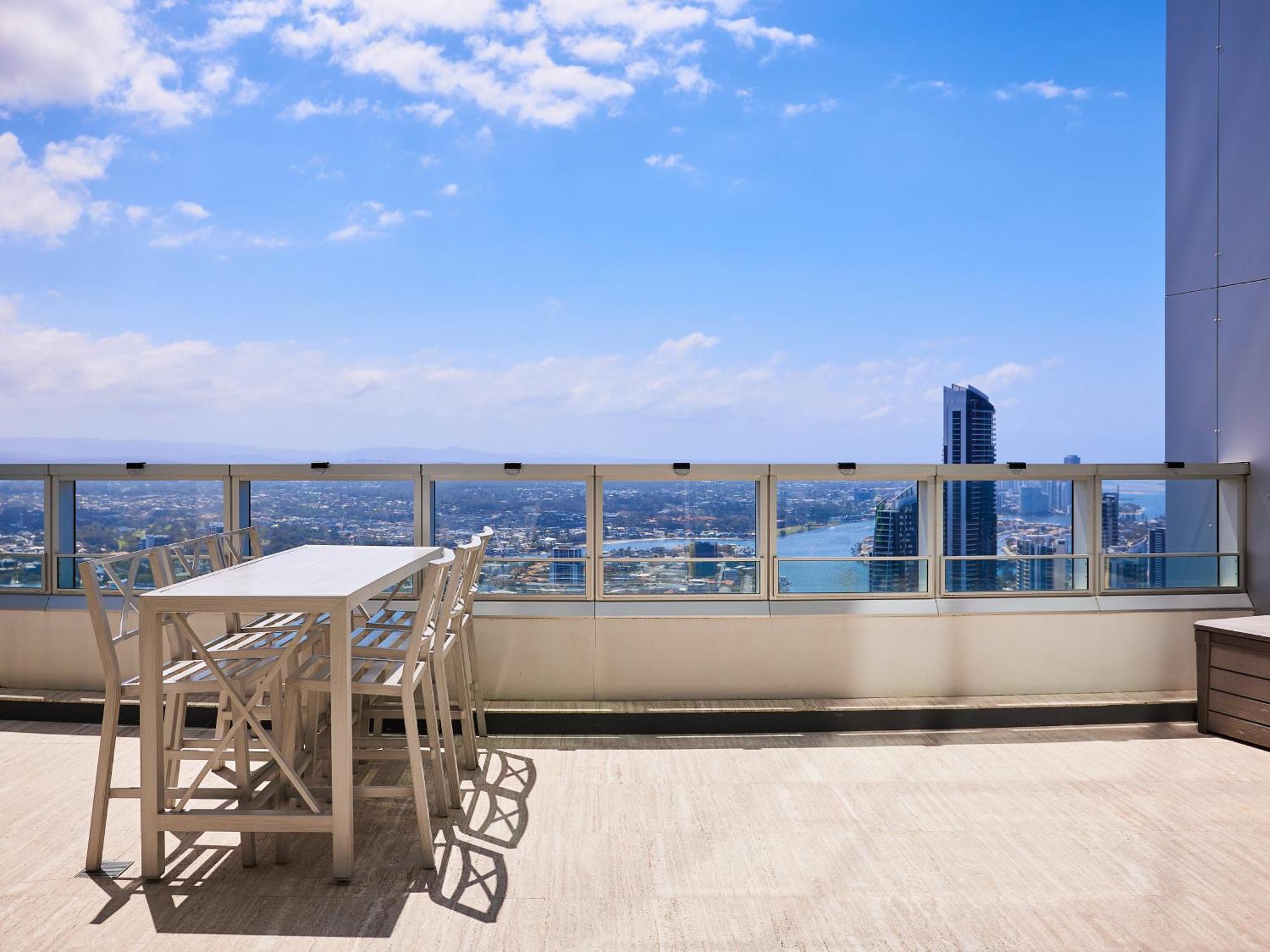 Serain Residences On 9 Hamilton Avenue Gold Coast Esterno foto