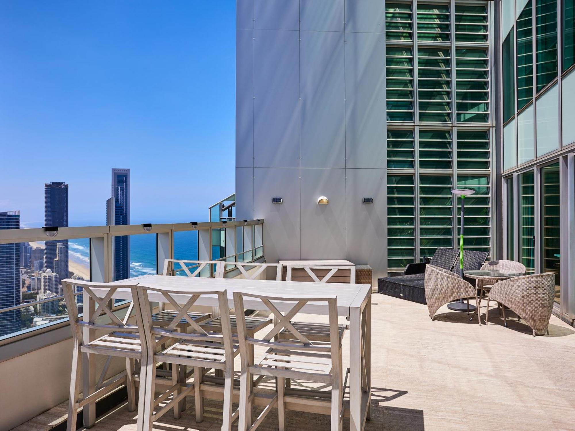 Serain Residences On 9 Hamilton Avenue Gold Coast Esterno foto